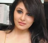 pooja-chopra-bollywood-09122013